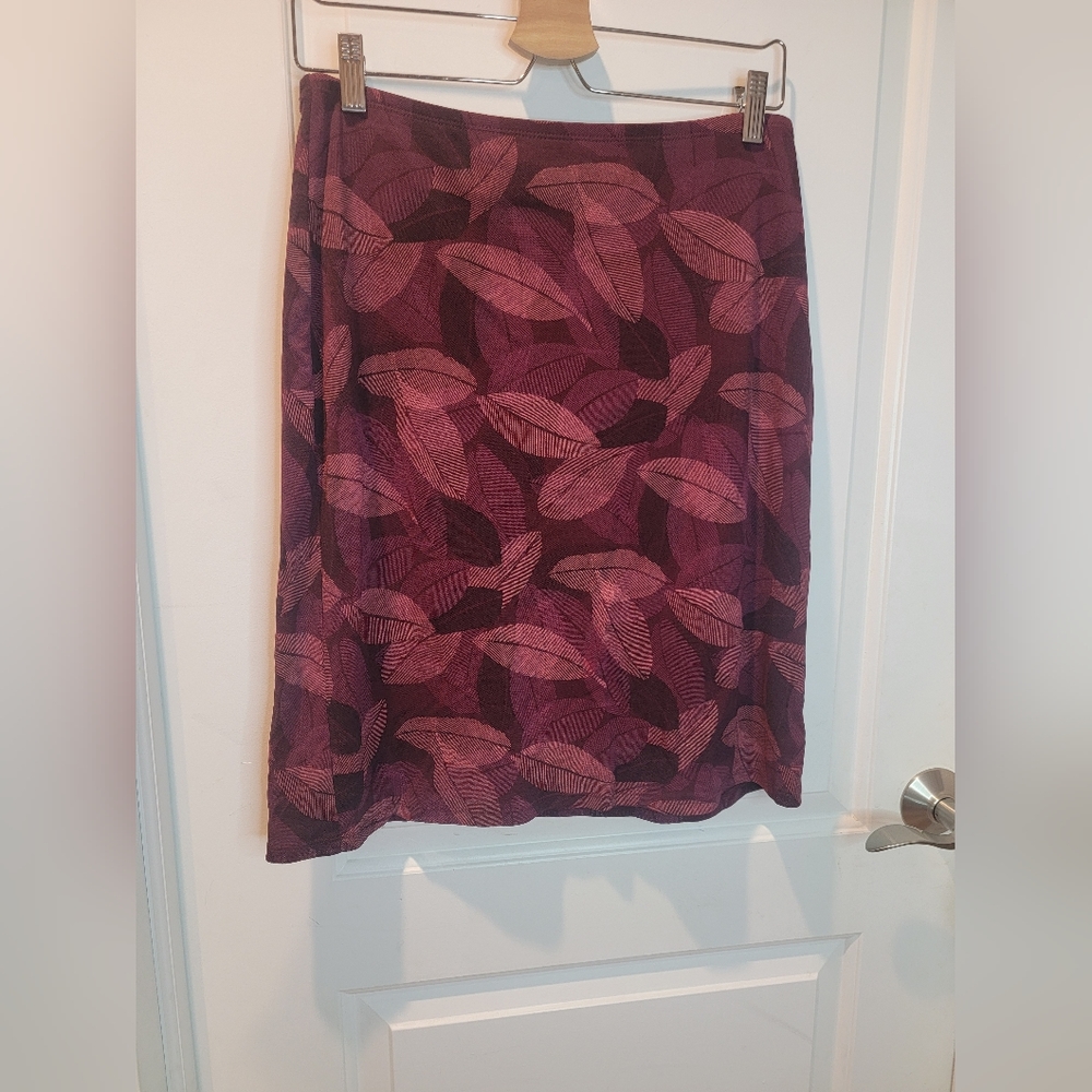 Gorgeous NY & Co. Lined Skirt Size M